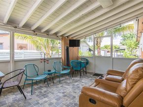 943 W 64th Pl, Hialeah FL 33012