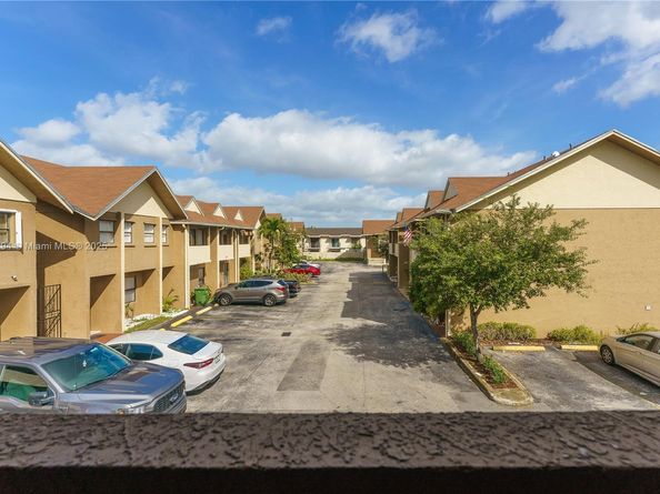 5314 W 26th Ave 105, Hialeah FL 33016