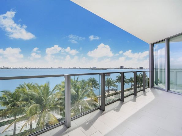 2900 NE 7th Ave 304, Miami FL 33137