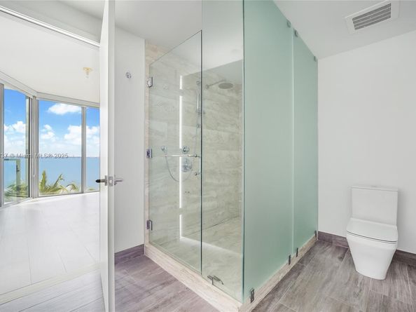 2900 NE 7th Ave 304, Miami FL 33137