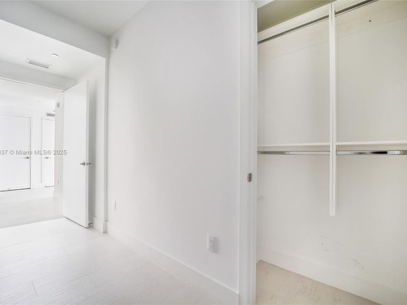 2900 NE 7th Ave 304, Miami FL 33137