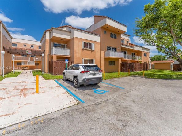 14907 SW 80th St 115, Miami FL 33193