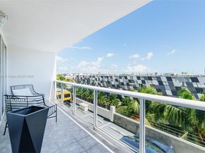 1800 Sunset Harbour Dr 703, Miami Beach FL 33139