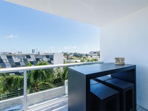 1800 Sunset Harbour Dr 703, Miami Beach FL 33139