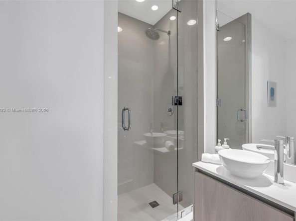 480 NE 31st St 4503, Miami FL 33137