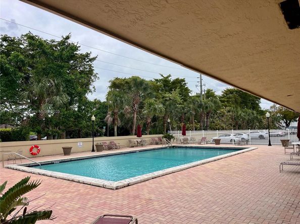 1805 Sans Souci Blvd 202, North Miami FL 33181