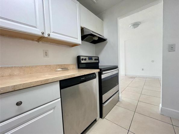 1805 Sans Souci Blvd 202, North Miami FL 33181