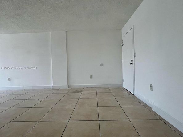 1805 Sans Souci Blvd 202, North Miami FL 33181