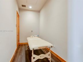 99 SE Mizner Blvd 824, Boca Raton FL 33432