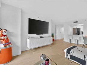 99 SE Mizner Blvd 824, Boca Raton FL 33432