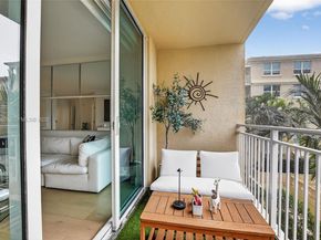 99 SE Mizner Blvd 824, Boca Raton FL 33432