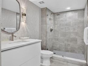 99 SE Mizner Blvd 824, Boca Raton FL 33432