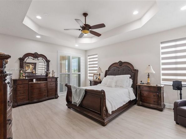 5413 SW 186th Way, Miramar FL 33029