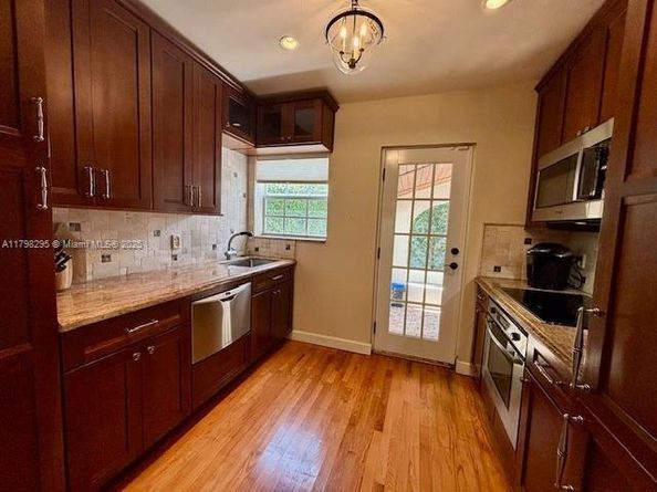 410 Navarre Ave, Coral Gables FL 33134