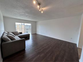 4848 NW 24th Ct 412, Lauderdale Lakes FL 33313