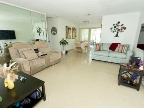 4518 NW 45th Ct, Tamarac FL 33319