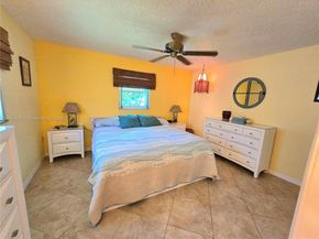 1711 SW 22nd St, Boynton Beach FL 33426