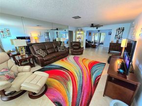 1711 SW 22nd St, Boynton Beach FL 33426