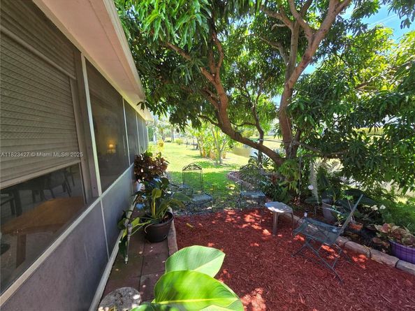 1711 SW 22nd St, Boynton Beach FL 33426