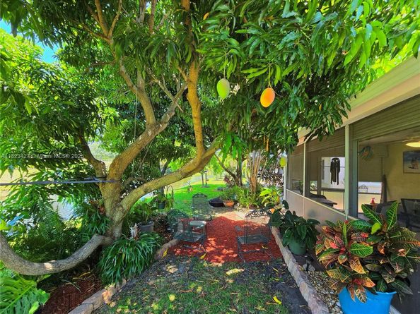 1711 SW 22nd St, Boynton Beach FL 33426