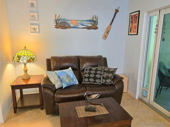 1711 SW 22nd St, Boynton Beach FL 33426