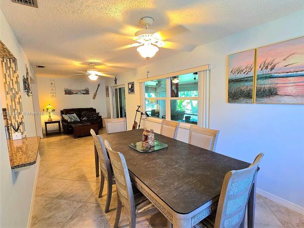1711 SW 22nd St, Boynton Beach FL 33426