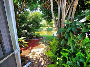 1711 SW 22nd St, Boynton Beach FL 33426