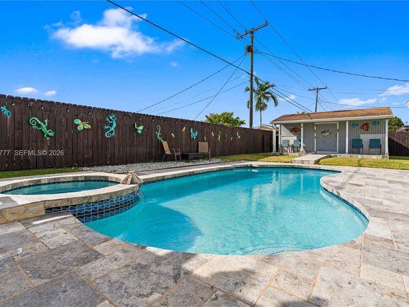 9500 Caribbean Blvd, Cutler Bay FL 33189