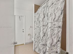 10823 NW 7th St, Coral Springs FL 33071