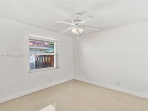 10823 NW 7th St, Coral Springs FL 33071