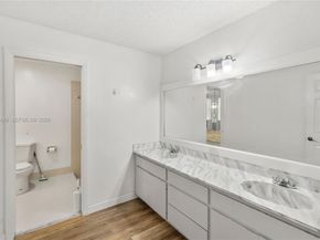 10823 NW 7th St, Coral Springs FL 33071