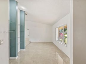 10823 NW 7th St, Coral Springs FL 33071