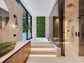 3210 Coacoochee St, Miami FL 33133