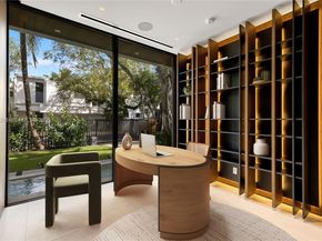 3210 Coacoochee St, Miami FL 33133