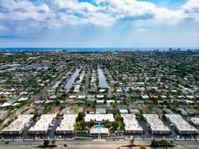 400 S Cypress Rd 424, Pompano Beach FL 33060