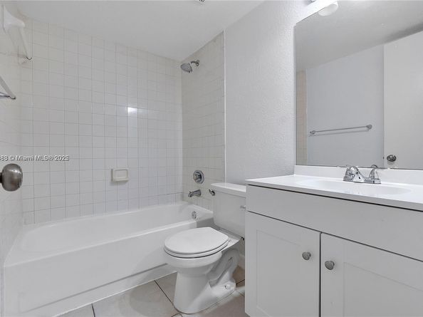 3399 Foxcroft Rd 108, Miramar FL 33025