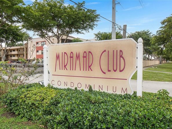 3399 Foxcroft Rd 108, Miramar FL 33025