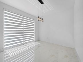 1070 NE 42nd Ave, Homestead FL 33033