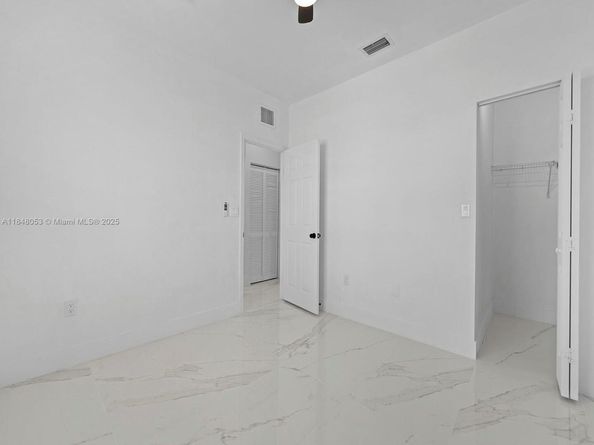 1070 NE 42nd Ave, Homestead FL 33033