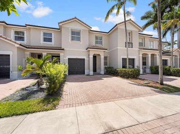 1070 NE 42nd Ave, Homestead FL 33033