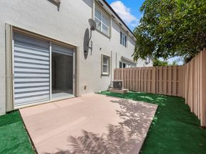 1070 NE 42nd Ave, Homestead FL 33033