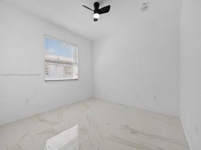 1070 NE 42nd Ave, Homestead FL 33033