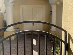 1659 Passion Vine Cir 184, Weston FL 33326