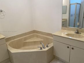 1659 Passion Vine Cir 184, Weston FL 33326