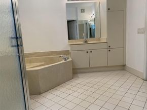 1659 Passion Vine Cir 184, Weston FL 33326