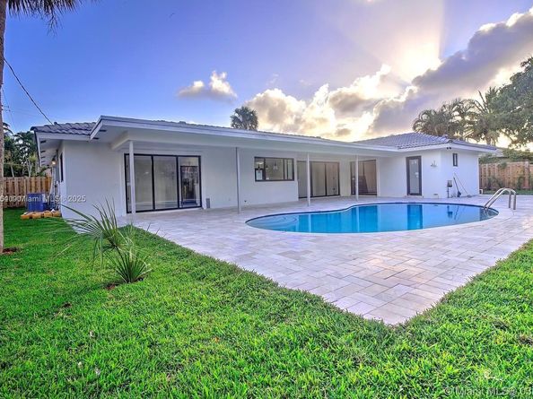 1001 NW 6th Dr, Boca Raton FL 33486