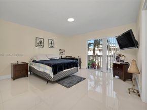 7620 Carlyle Ave 204, Miami Beach FL 33141