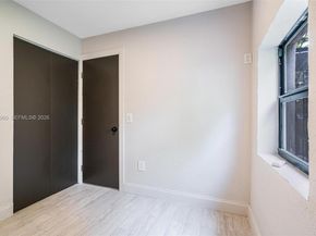 1523 NW 38th St, Miami FL 33142