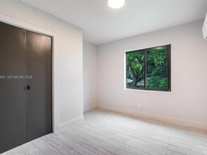 1523 NW 38th St, Miami FL 33142