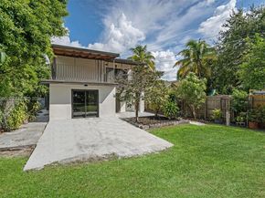 1523 NW 38th St, Miami FL 33142